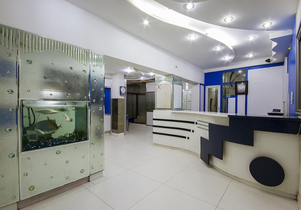 Hotel Kwality Yeni Delhi Dış mekan fotoğraf