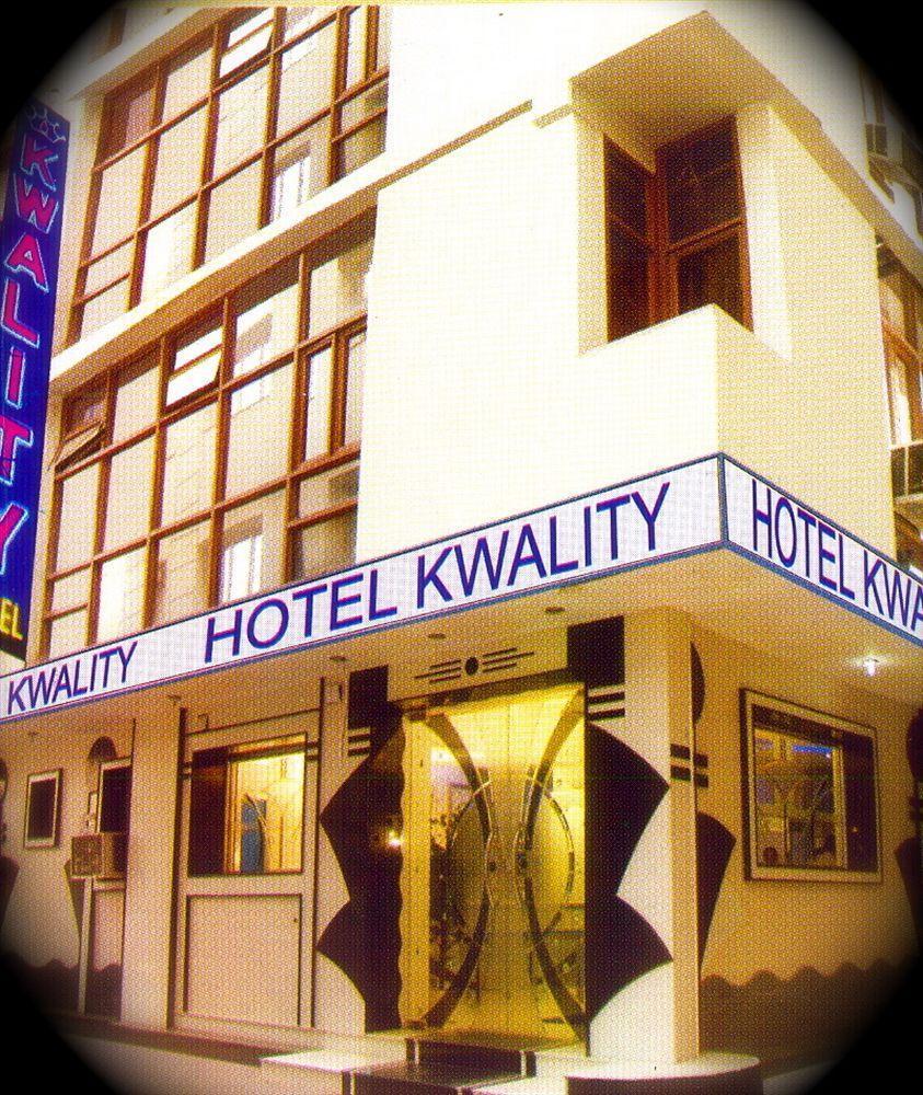 Hotel Kwality Yeni Delhi Dış mekan fotoğraf