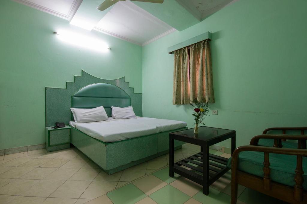 Hotel Kwality Yeni Delhi Dış mekan fotoğraf