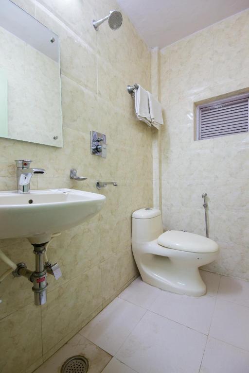 Hotel Kwality Yeni Delhi Dış mekan fotoğraf
